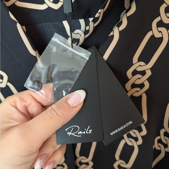 NWT Rails Chain-Print Button-Up Blouse - Black & Beige - Picture 3 of 5